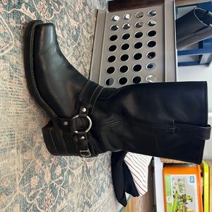 Black Frye boots.